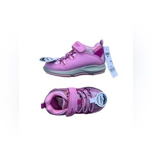 OshKosh NWT Size 4 Shiny Pink Everplay Cycla Sneakers